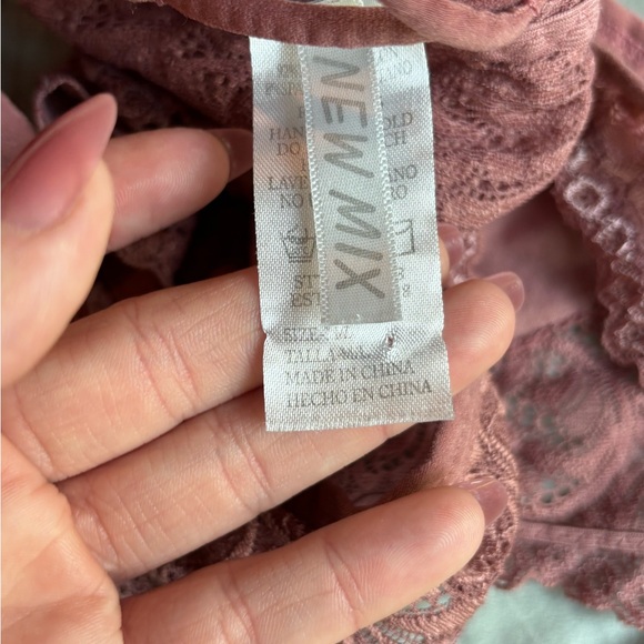 New Mix Lace Halter Bralette in Rose - Picture 3 of 3